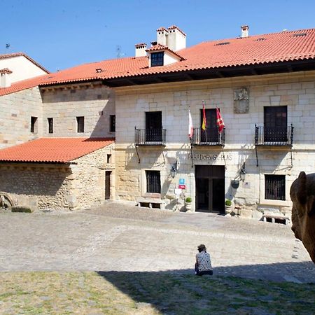 Parador De Santillana Gil Blas Hotel Santillana del Mar Exterior photo