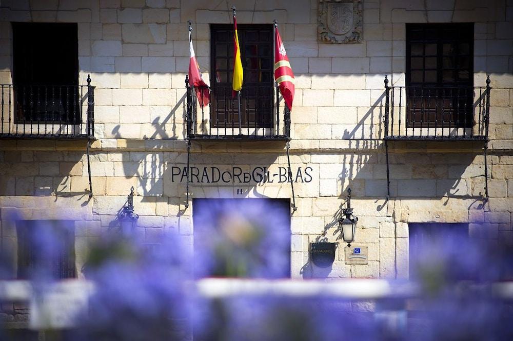 Parador De Santillana Gil Blas Hotel Santillana del Mar Exterior photo